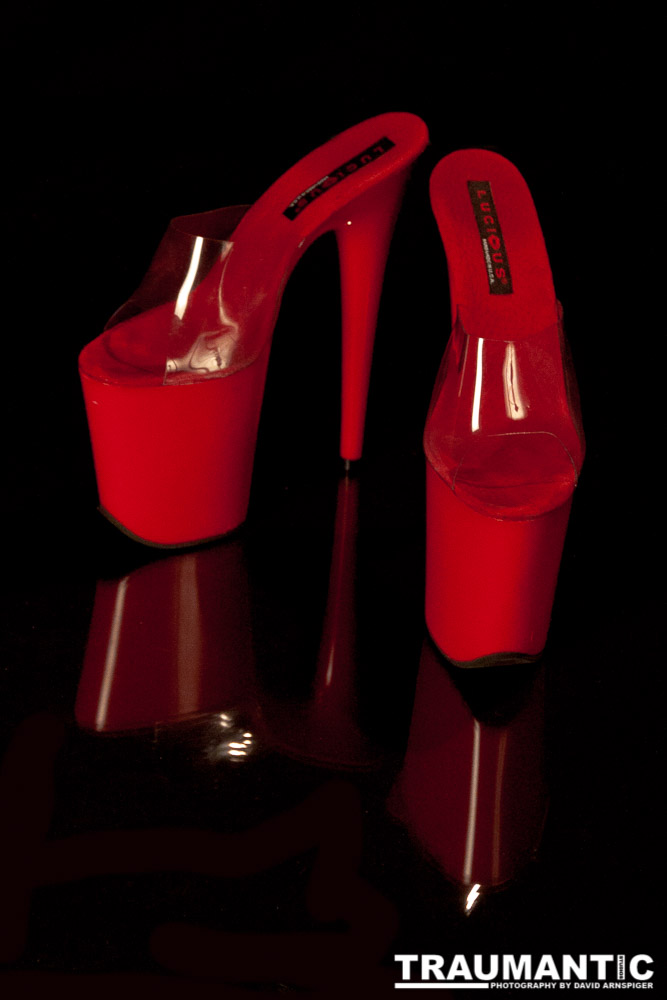 My high school friend Julie MacDonald wanted to shoot a pinup.  We had a lot of fun shooting this and Julie was a lot of fun to work with.